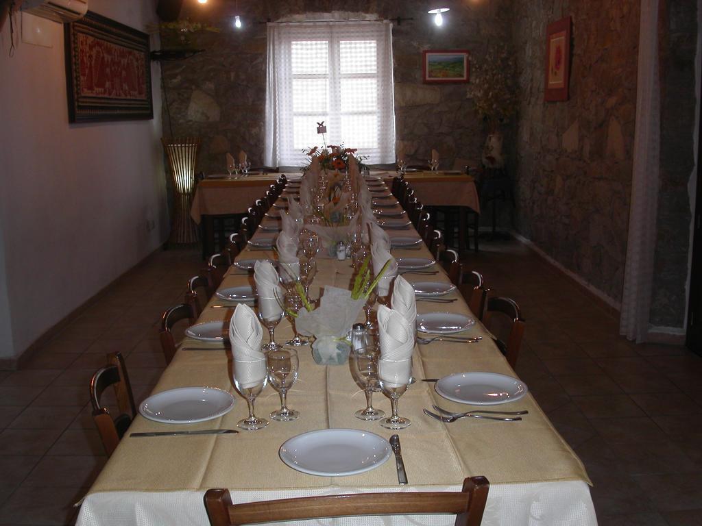 Locanda La Rosa Pauli Arbarei Exterior foto