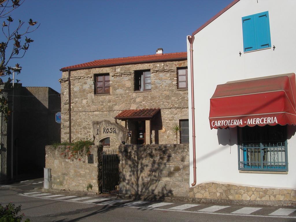 Locanda La Rosa Pauli Arbarei Exterior foto
